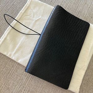 TN Chic Sparrow in black